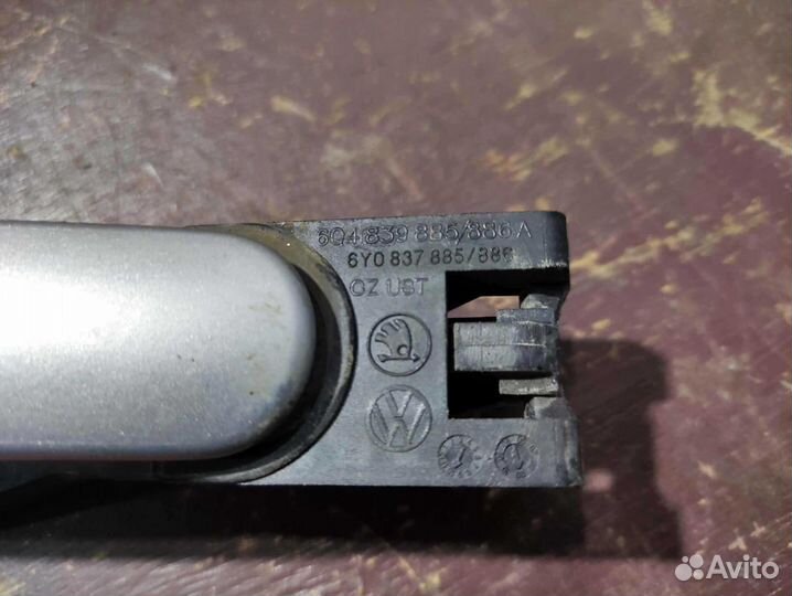 Ручка передняя правая Skoda Octavia