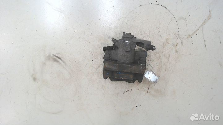 Суппорт Skoda Rapid, 2015