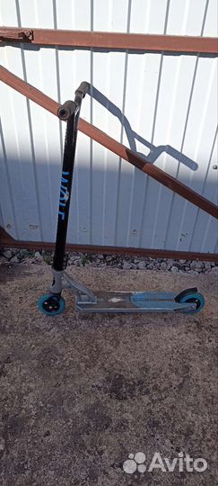 Трюковой самокат + ролики в подарок