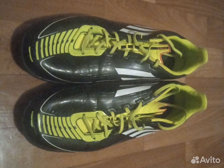 Футбольные бутсы adidas 41 размер