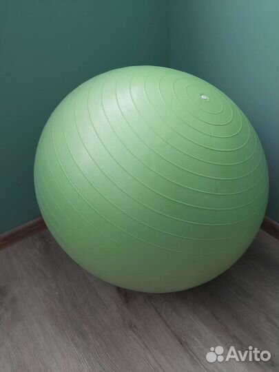 Гимнастический мяч