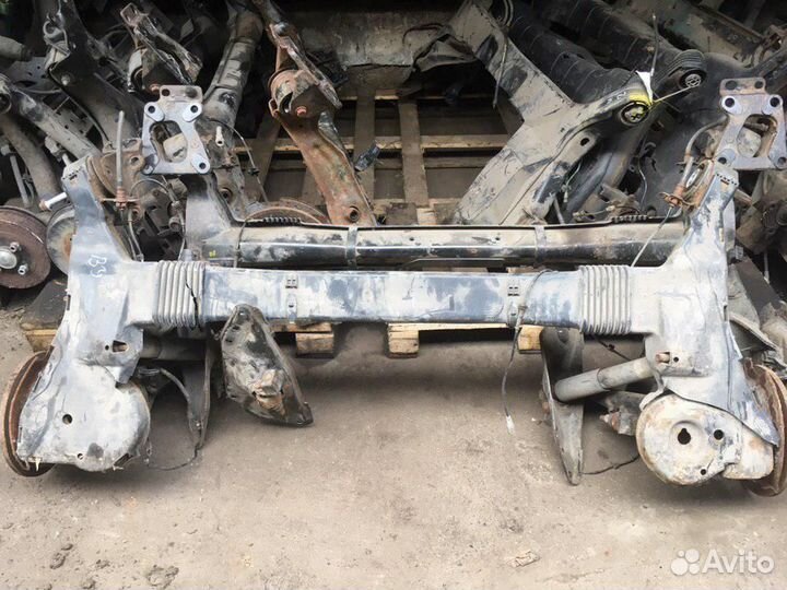 Балка задней подвески Ситроен Берлинго B9 2014