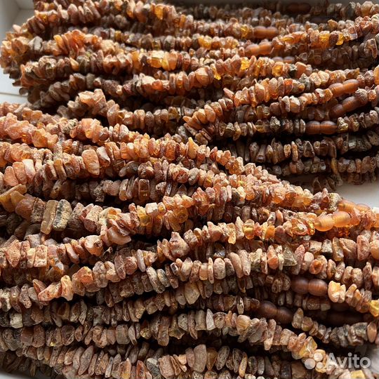 Бусы из необработанного янтаря