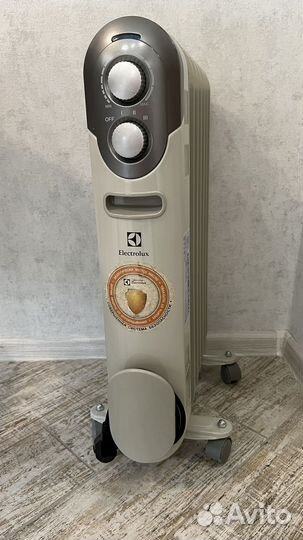Обогреватель масляный Electrolux
