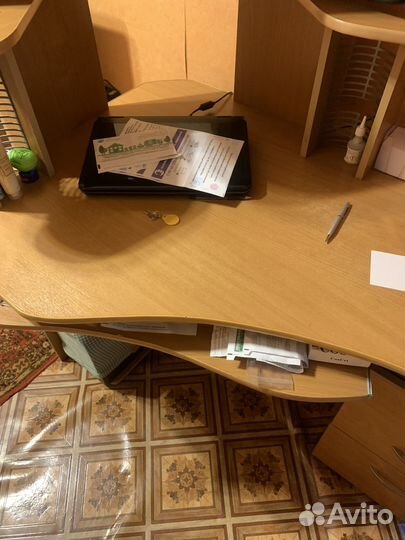 Компьютерный стол