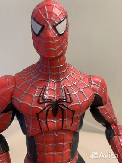 Человек паук фигурка 2004