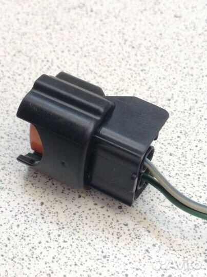 Разъем Nissan Cefiro A32 VQ20DE