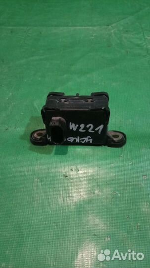 Датчик ускорения Mercedes W221 A0045422118
