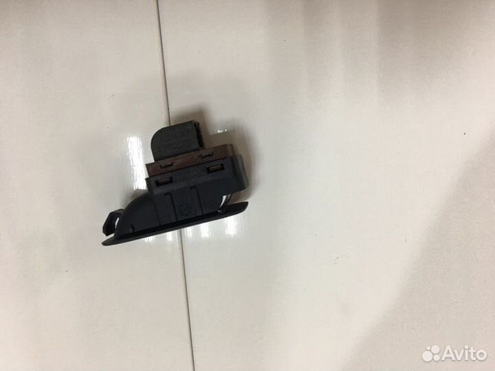 Кнопка открывания багажника Audi Q5 8R 2013