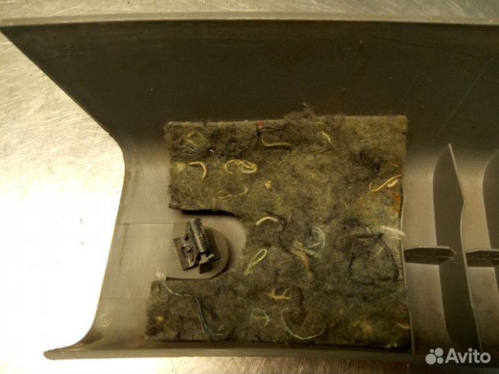 Накладка правая Chevrolet Lacetti J200 F16D3