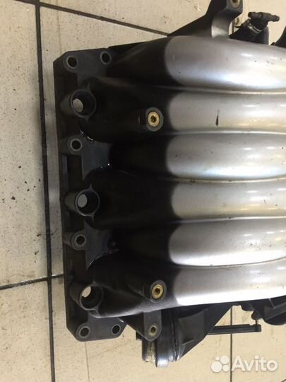 Коллектор впускной Audi A6 C5 ARJ