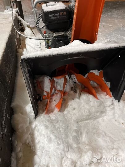 Снегоуборщик бензиновый бу