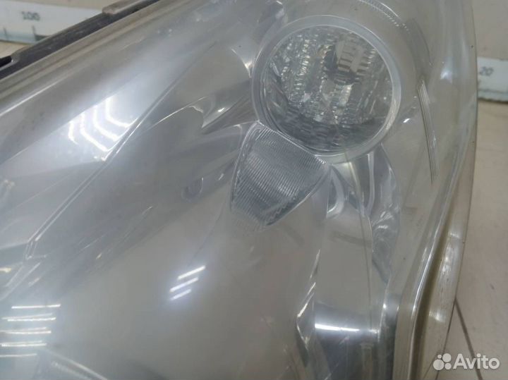 Б/У Фара левая 84001AJ110 subaru