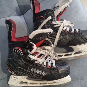 Хоккейные коньки bauer vapor x700