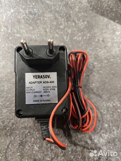 Блок питания для гитарных эффектов Yerasov AD9-400