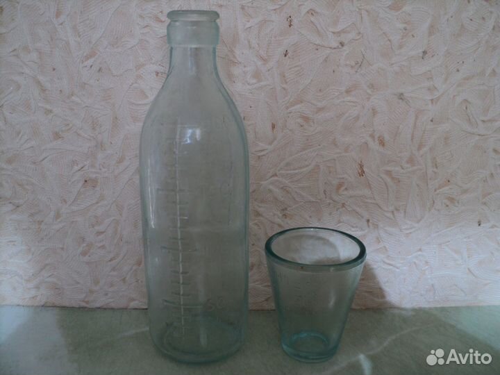 Бутылка Молочница и Мерный стаканчик СССР