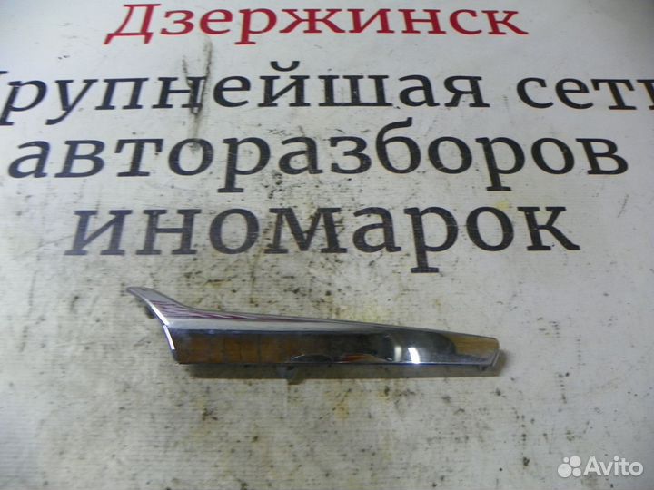 Накладка на решетку радиатора Hyundai Solaris