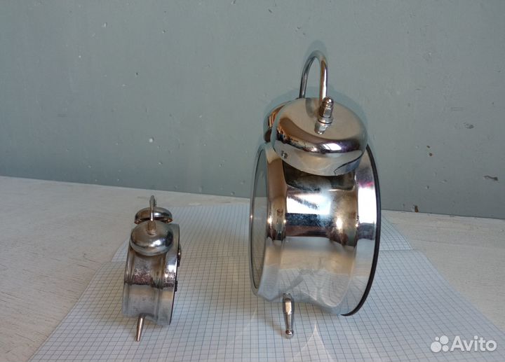 Часы будильник