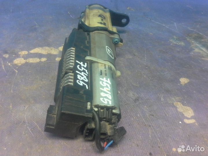 Петля двери багажника Audi Q7 4L 2005-2015