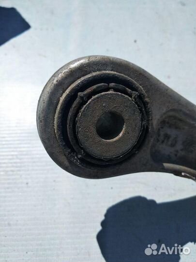 Рычаг задний поперечный 7l0505375a