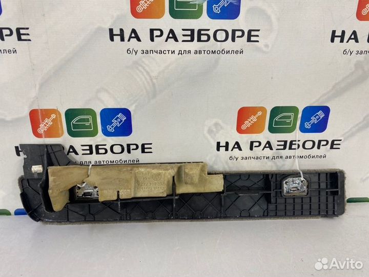 Пол багажника левый Volkswagen Touareg GP AZZ; BAA