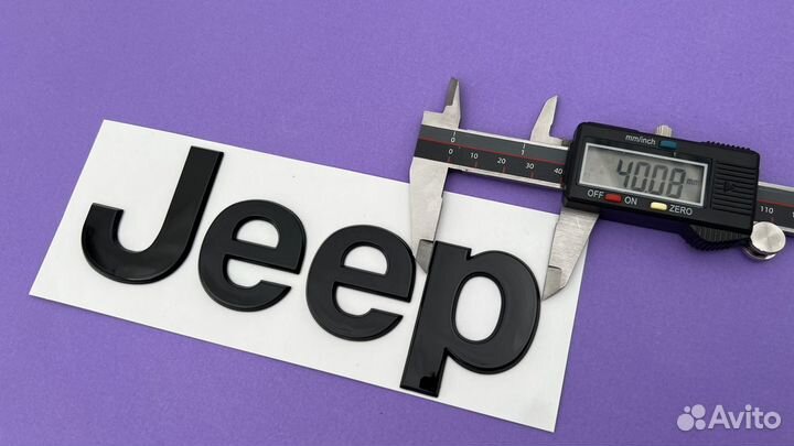 Эмблема Jeep чёрная надпись буквы Джип значок