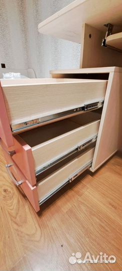 Письменный стол