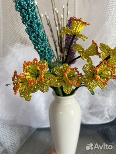 Цветы из бисера