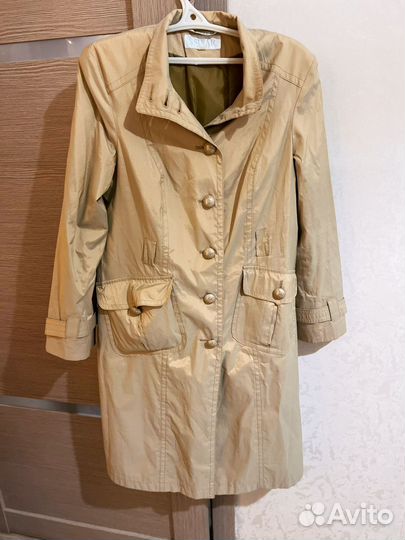 Плащ женский