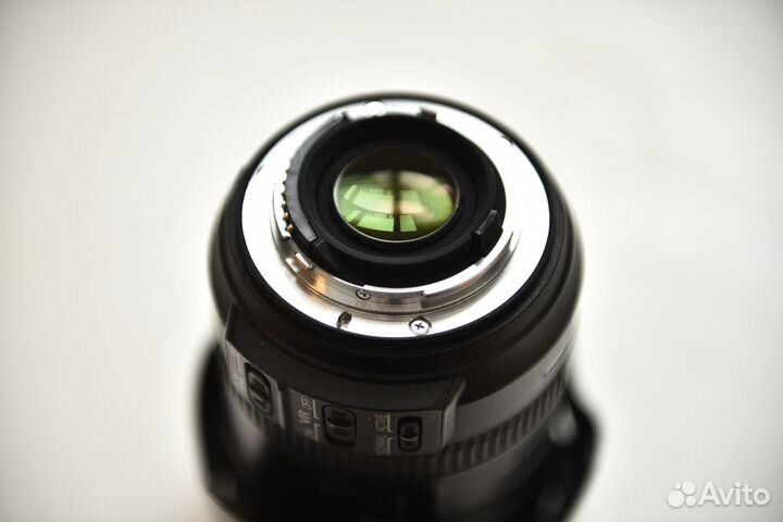 Объектив для путешествий Nikon 18-200 3.5-5.6