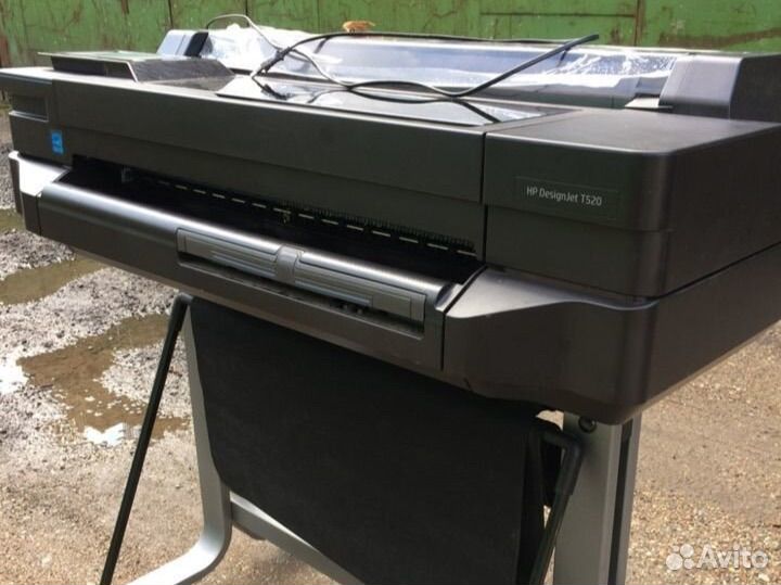 Принтер цветной hp