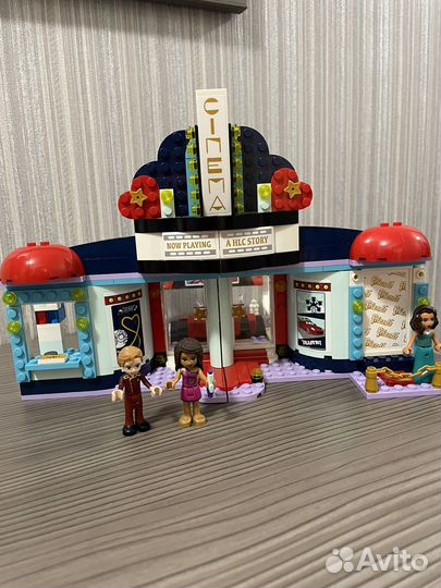 Lego friends кинотеатр