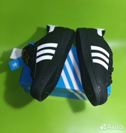 Кроссовки Adidas Superstar