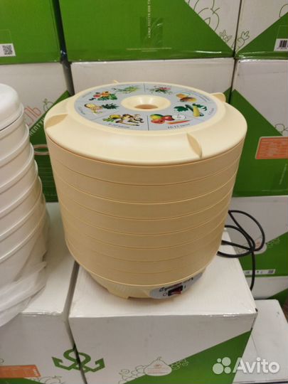 Сушилка для овощей и фруктов на 5,6,8 поддонов