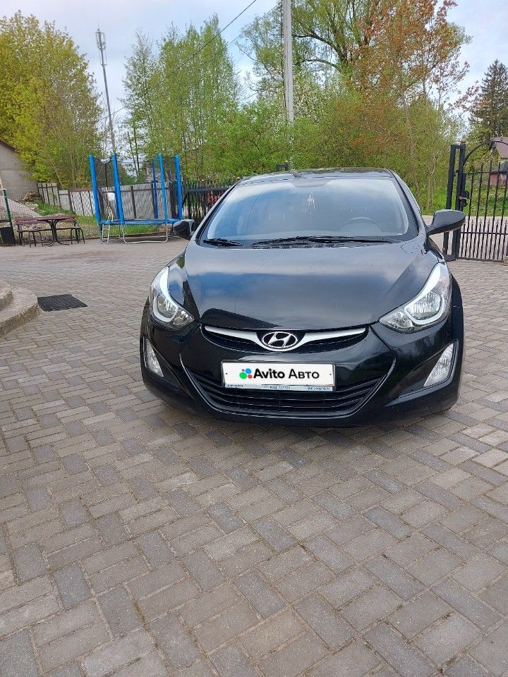 Hyundai Elantra: фото владельца