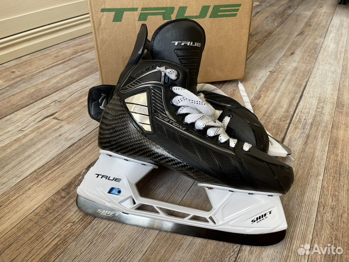 Коньки хоккейные true custom PRO SVH