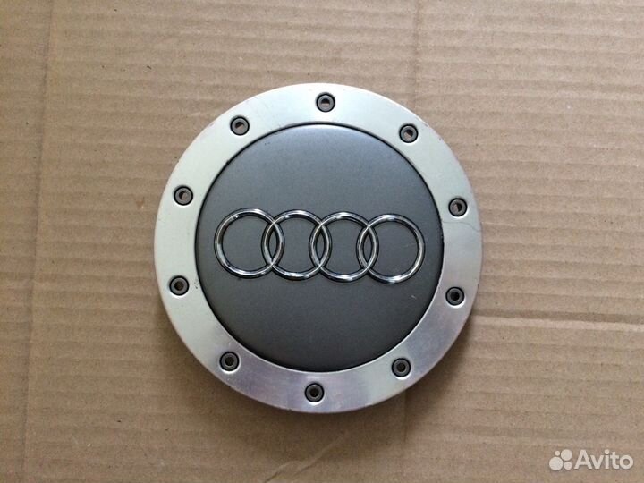 Колпак колеса Audi A4 B5 4B0601165C