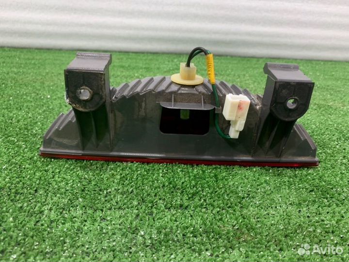 Стоп-сигнал Kia Rio хэтчбэк 1.4 G4EE 2011