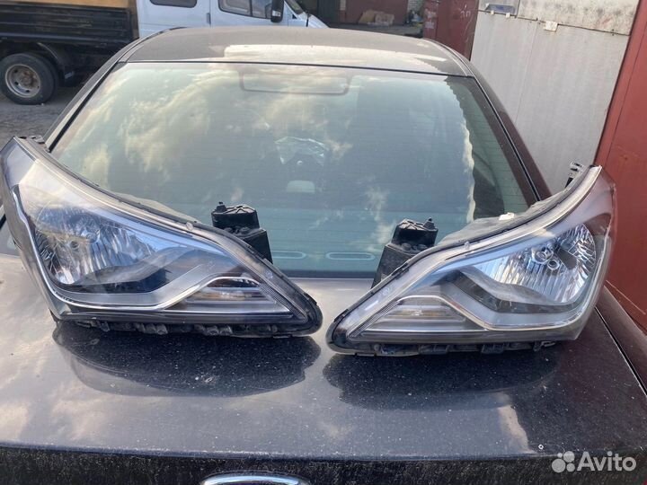 Фары на Hyundai Solaris 1 рестайлинг
