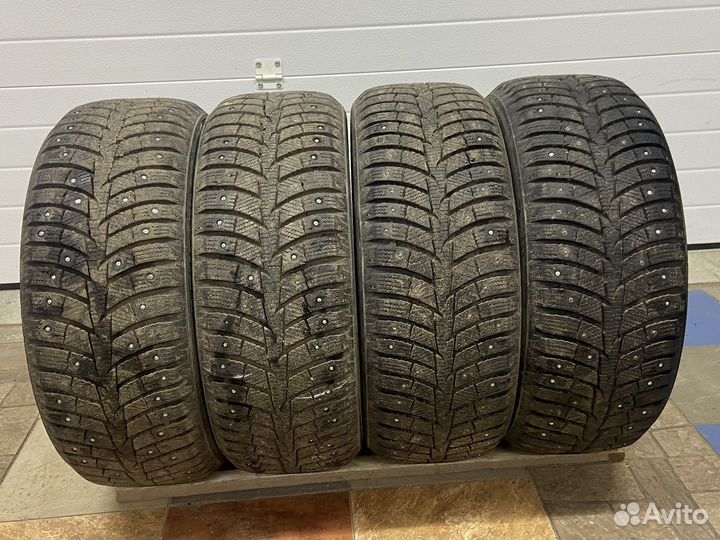 Laufenn I Fit Ice LW 71 215/50 R17 95T