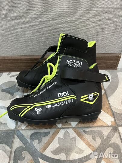 Ботинки для беговых лыж