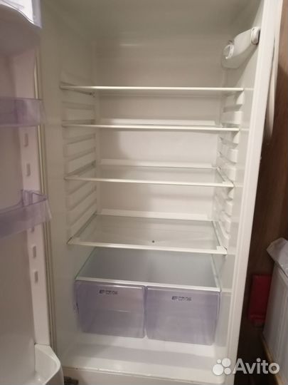 Встраиваемый холодильник Zanussi