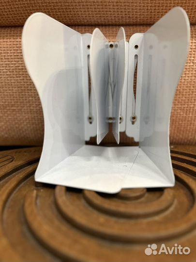 Подставка для книг