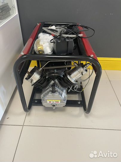 Компрессор вд 2-х цилиндровый 300 бар (в ремонт)