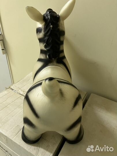 Надувная игрушка-попрыгун 