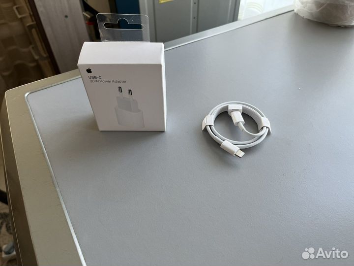 Кабель зарядки Apple Tape C