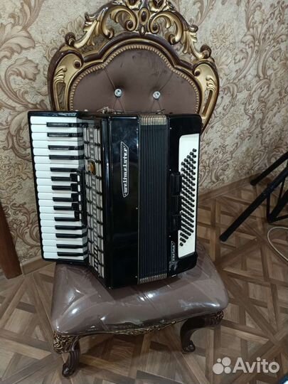 Продаю аккордеон weltmeister Serino 3/4
