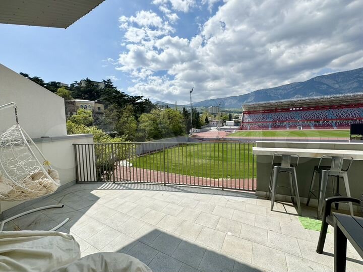 1-к. квартира, 57 м², 4/4 эт.