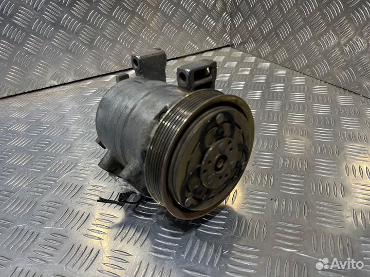 Компрессор кондиционера Nissan Almera Classic B10