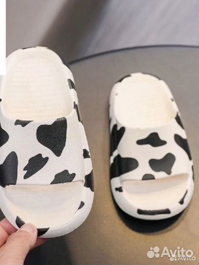 Шлепанцы новые 29-30